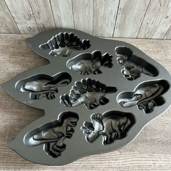 Nordic Ware Dinosaur Cakelet Pan - Gray - Picture 2 of 5